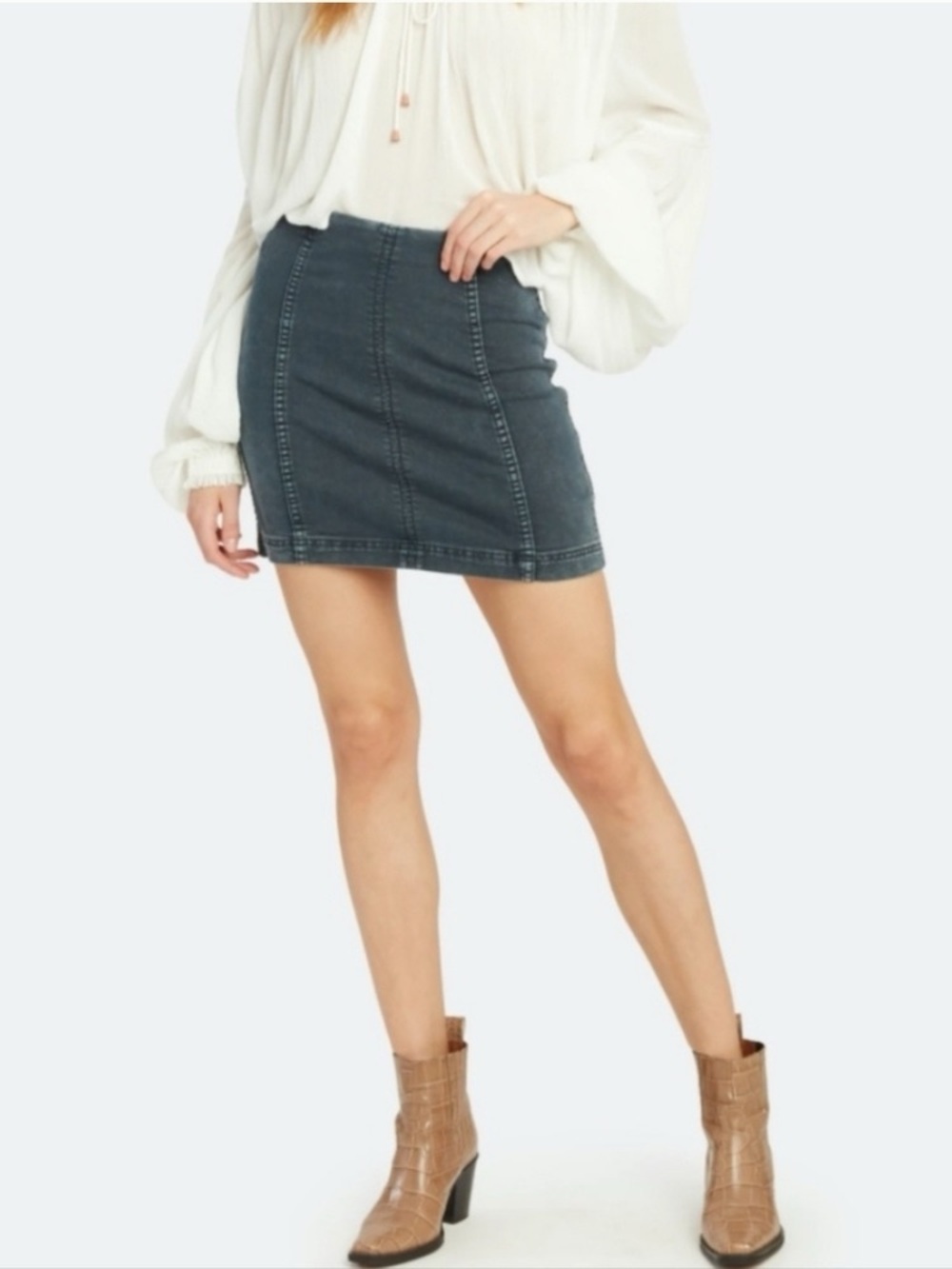 Free People Modern Femme Denim Mini Skirt, size 0